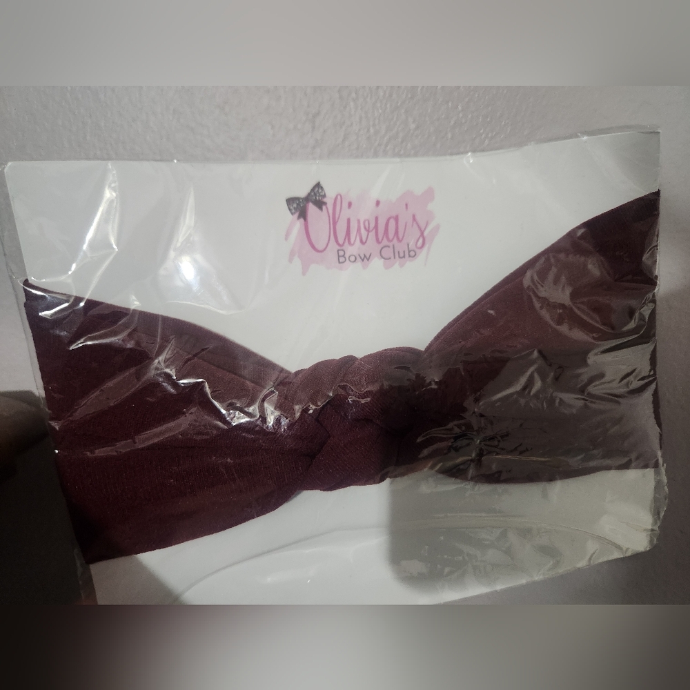 Burgundy Hair Bow. OLIVIA'S BOW CLUB